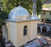 Mersin'de 9 metrekarelik cami dikkat &ccedil;ekiyor!