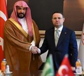 Bakan G&uuml;rlek, Suudi mevkidaşı ile g&ouml;r&uuml;şt&uuml;