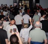 CHP'de kavga! Ankara karıştı! Polis m&uuml;dahale etmek zorunda kaldı
