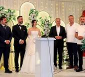 Hem baba hem başkan! Refaettin Karaca kızının nikahını kıydı
