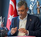 Yeni Parti'nin logosu değişecek mi? &Ouml;zg&uuml;r &Ouml;zel a&ccedil;ıkladı