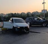 Aydın'da otomobille &ccedil;arpışan ara&ccedil; ref&uuml;je &ccedil;ıktı: 1 yaralı