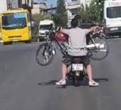 Motosiklet &uuml;zerinde motosiklet! Gaziantep'te akılalmaz yolculuk