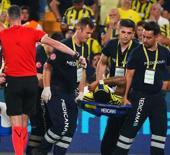 Sturm Graz ma&ccedil;ında sakatlanmıştı! Oosterwolde haftalarca sahalardan uzak kalacak