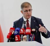 AK Parti'ye ge&ccedil;eceği konuşuluyordu! Cemil Tugay kararını verdi!