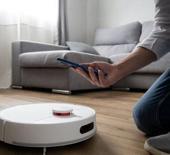  İhaneti robot s&uuml;p&uuml;rgeyle kanıtladı: Kendisi hapse girdi!