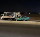 Mısır'da film sahnelerini aratmayan hırsızlık: Hareket halindeki kamyonu soydular