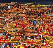 4 gol yiyince protesto edilmişti! S&uuml;per Lig ekibinin kalecisi taraftara ateş p&uuml;sk&uuml;rd&uuml;