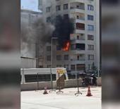 Şanlıurfa&rsquo;da 8 katlı binada yangın: Bina sakinleri tahliye edildi