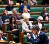 Londra&rsquo;dan Netanyahu h&uuml;k&uuml;metine sert mesaj: Dostlarını tek tek kaybediyor!