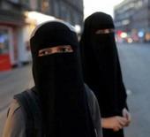 İtalya'da okullarda burka yasağı hazırlığı: Velilere dil &ouml;ğrenme zorunluluğu getiriliyor