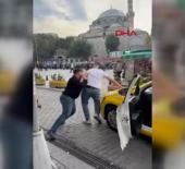 Fatih'te taksicilerin yolcu kavgasında yumruklar konuştu