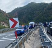 Marmaris'te feci kaza! Motosiklet s&uuml;r&uuml;c&uuml;s&uuml; hayatını kaybetti