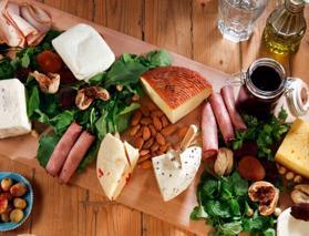 Şık peynir tabağı nasıl hazırlanır? Peynir sunum tabağı hazırlamak i&ccedil;in bazı &ouml;neriler 