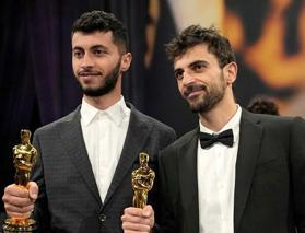 İsrail askerleri Oscar ödüllü Filistinli yönetmenin evine baskın yaptı!