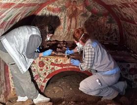 Papa'nın ziyareti sonrası &ouml;nemli keşif: İznik'te "&Ccedil;oban İsa" fig&uuml;r&uuml; bulundu