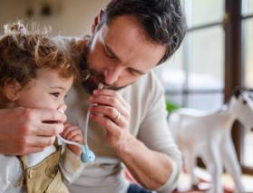 &Ccedil;ocuklarda sık tekrarlayan kulak iltihabına dikkat: Gizli sebebi geniz eti olabilir