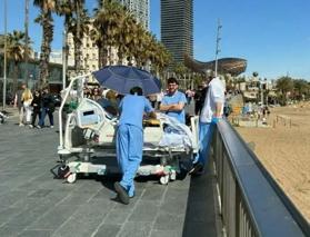 İspanya'da kalpleri ısıtan uygulama: Hastalar i&ccedil;in sahil terapisi!