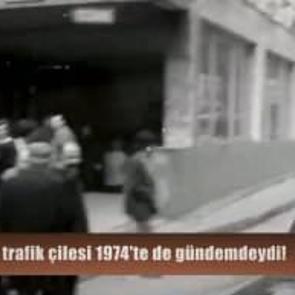 İstanbul'un trafik &ccedil;ilesi 1974'te de g&uuml;ndemdeydi! İşte o nostaljik g&ouml;r&uuml;nt&uuml;ler