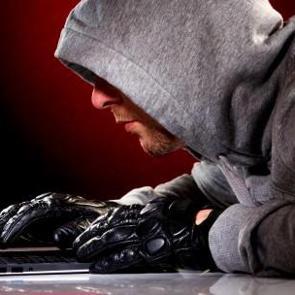 Bilgisayarlarımız ve cebimiz korsanların elinde!