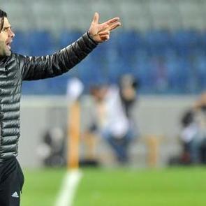 &Uuml;z&uuml;lmez: Şerefimle m&uuml;cadele ediyorum