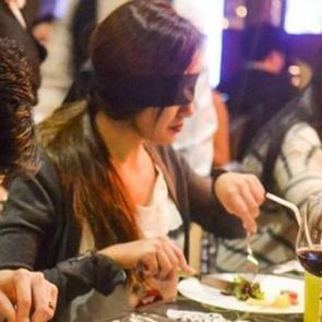 Gözlerinizi bağlayarak kilo verin!