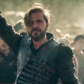 Engin Altan Düzyatan: Köklerimiz Osmanlı