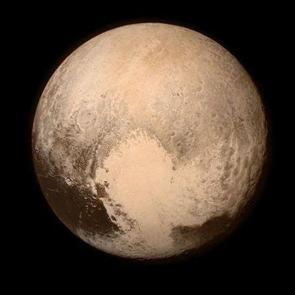 Pl&uuml;ton'un y&uuml;zeyinin altında okyanus bulguları