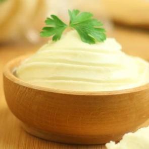 Süt kaymağından ev yapımı tereyağı tarifi