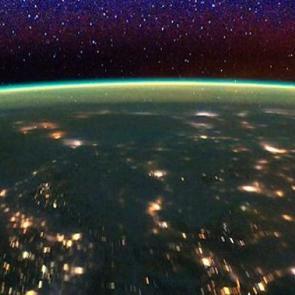 NASA'nın yeni 'd&uuml;nya g&ouml;r&uuml;nt&uuml;leri' hayran bıraktı