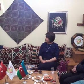 T&uuml;m y&uuml;rekler bir oldu!