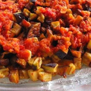 Domates soslu patates tarifi