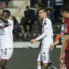 Gen&ccedil;ler Gaziantep'e acımadı