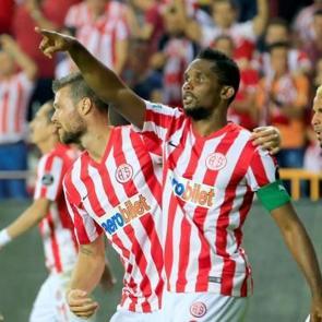 Antalyaspor'da 7 futbolcu elde kaldı