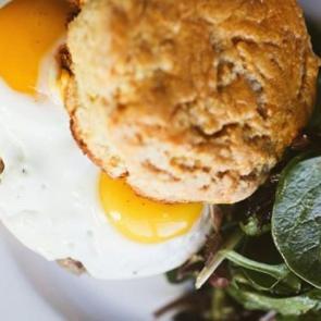 Amazon'dan üyelerine ücretsiz yemek