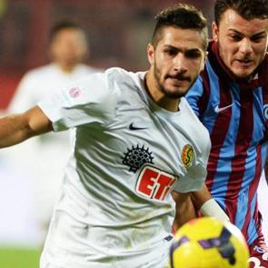 Bursaspor'dan s&uuml;rpriz transfer! Anlaşma tamam