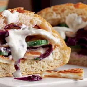 Hellimli pita sandviç