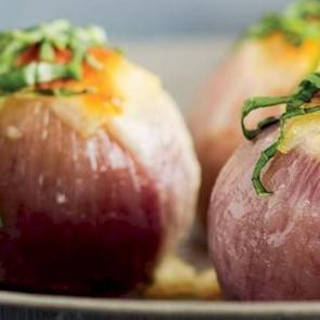 Patatesli ve peynirli soğan dolması tarifi