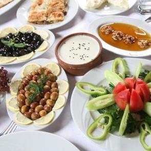 En sağlıklı iftar nasıl olmalı?