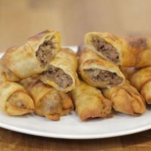 Kıymalı Cevizli Börek tarifi