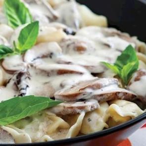 Kremalı mantarlı tortellini tarifi