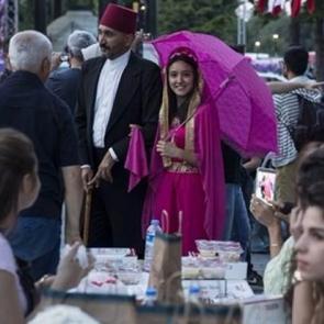 Sultanahmet'te ilk iftar