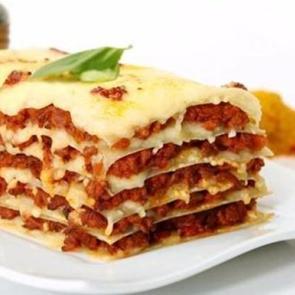 Kıymalı mantarlı lazanya tarifi