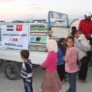 Kudüs'te niyet edip Halep'te iftar açıyoruz !