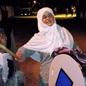 Bu köyü sahura kadın davulcu kaldırıyor