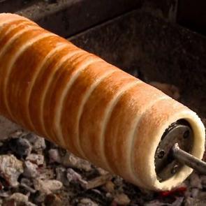 Kurtos Kalacs (Makara tatlısı)