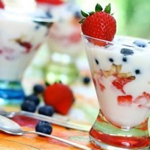 Bayramda sütlü ve hafif tatlılar tüketin