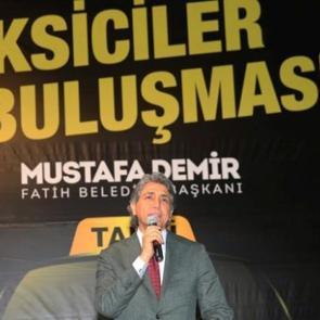 Fatih’teki iftarda binlerce taksici buluştu