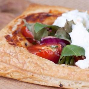 Ricotta Peynirli Tart tarifi