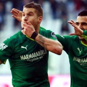 B&uuml;y&uuml;k s&uuml;rpriz! Milli Takım tercihiyle şaşırttı